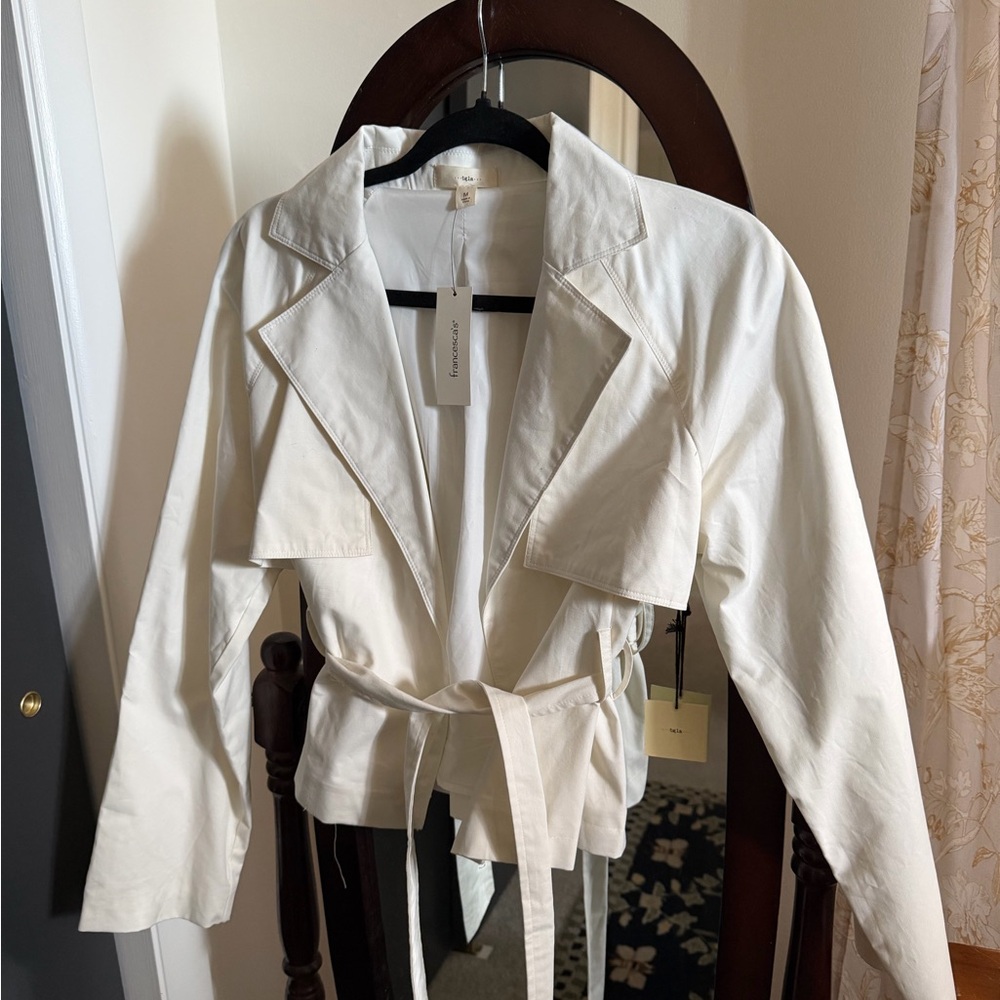 tgla Francesca's Collections Cream Belted Cropped Trench